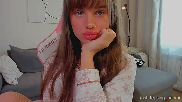 Snapshot of aesthetics__tease chatting on 03-17-26, 04:50 aesthetics tease online show from 03-17-26, 04:50