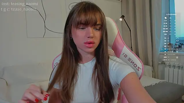 Snapshot of aesthetics__tease chatting on 03-27-26, 01:22 aesthetics tease online show from 03-27-26, 01:22