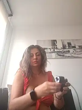 Latiinvenushot online show from 01-16-26, 02:10