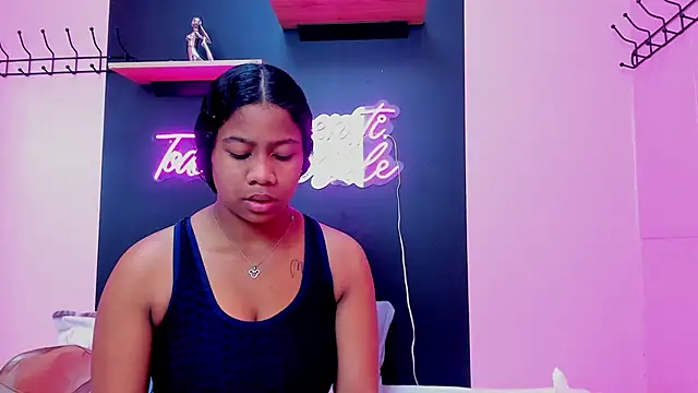 Sofi Fox  online show from 03-22-25, 01:19