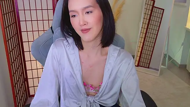 Snapshot of CarrieAmber chatting on 04-26-26, 01:53 CarrieAmber online show from 04-26-26, 01:53