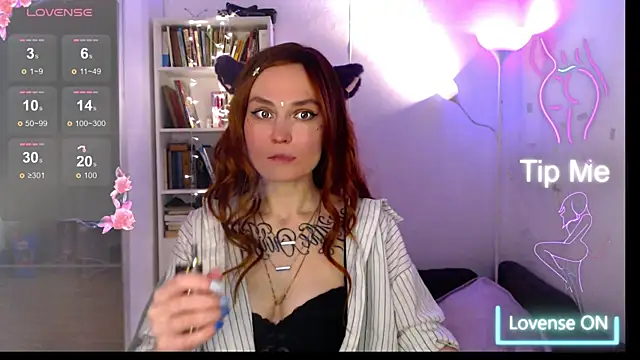Snapshot of mischellemeow13 chatting on 02-21-25, 09:54 mischellemeow13 online show from 02-21-25, 09:54