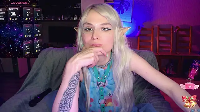 Snapshot of mischellemeow13 chatting on 04-23-26, 01:51 mischellemeow13 online show from 04-23-26, 01:51