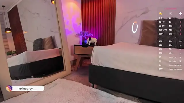 lexiee grey  online show from 01-14-25, 06:28