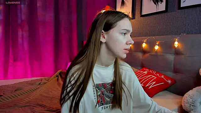 Lesi Moonie01 online show from 12-14-25, 09:14