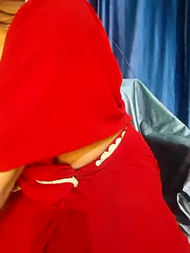 Snapshot of Lufi_2 chatting on 10-12-25, 05:34 Lufi 2 online show from 10-12-25, 05:34