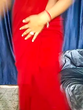 Snapshot of Lufi_2 chatting on 10-18-25, 05:03 Lufi 2 online show from 10-18-25, 05:03