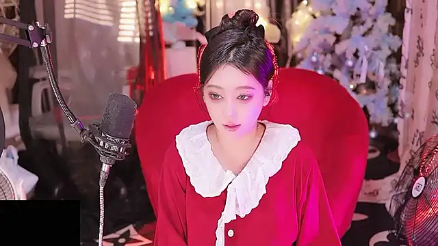 Missy Nana21 online show from 10-20-25, 04:18