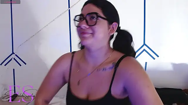 EsmeraldaSantoss online show from 01-07-25, 12:41