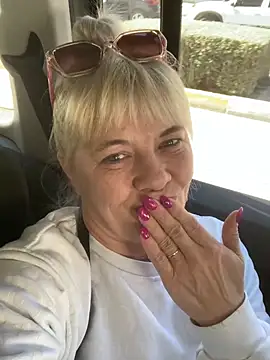 Lia Laguna77 online show from 03-22-25, 06:36