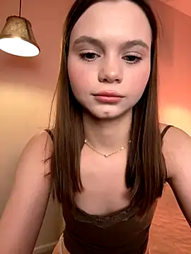 its me lissa  online show from 10-14-25, 03:57