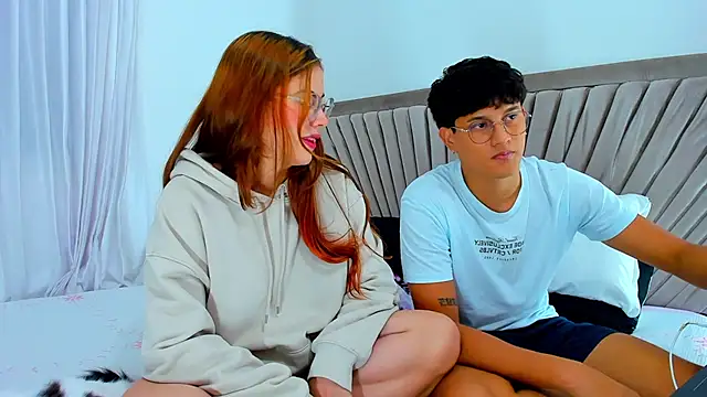 Snapshot of kittyandrick chatting on 03-22-25, 12:39 kittyandrick online show from 03-22-25, 12:39