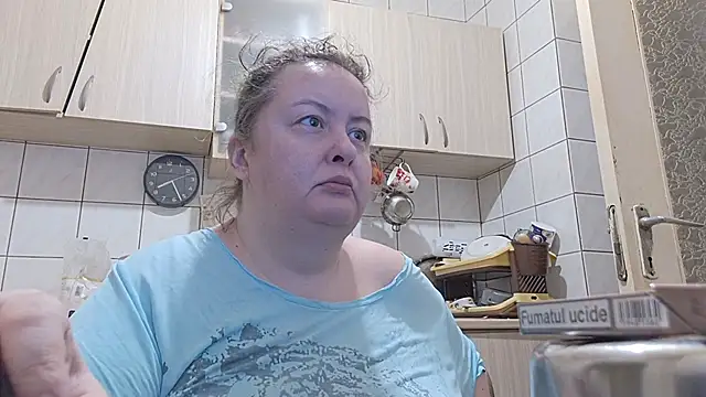 Snapshot of melissaBlessing chatting on 01-16-25, 04:28 melissaBlessing online show from 01-16-25, 04:28