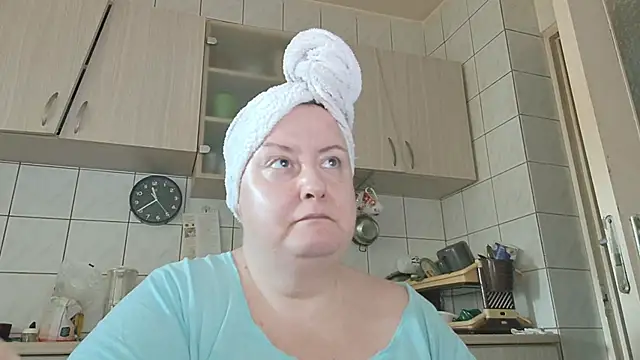 Snapshot of melissaBlessing chatting on 01-17-25, 07:41 melissaBlessing online show from 01-17-25, 07:41