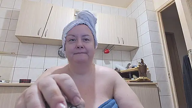 Snapshot of melissaBlessing chatting on 01-25-25, 06:23 melissaBlessing online show from 01-25-25, 06:23