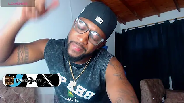 Snapshot of Drake_Nassir4 chatting on 07-11-26, 07:22 Drake Nassir4 online show from 07-11-26, 07:22