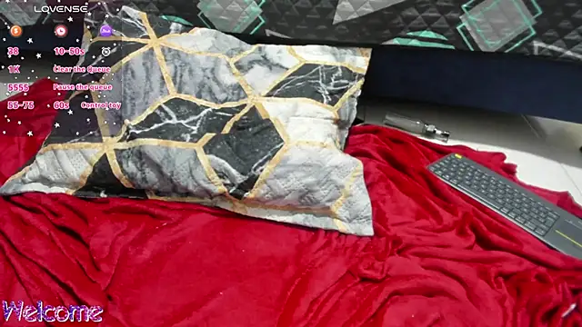Snapshot of Angela_saenx2 chatting on 12-14-24, 11:45 Angela saenx2 online show from 12-14-24, 11:45