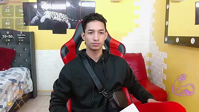 Snapshot of jose_sexycumm chatting on 12-18-25, 07:31 jose sexycumm online show from 12-18-25, 07:31