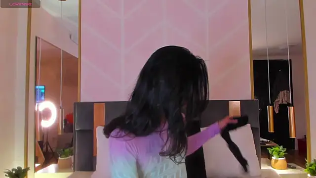 GabyPetit online show from 11-13-25, 08:08