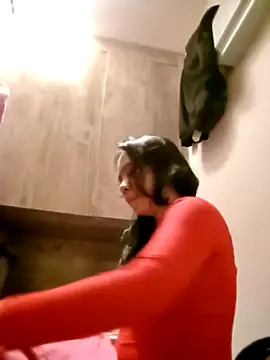 Snapshot of doggiepossession chatting on 02-17-25, 01:53 doggiepossession online show from 02-17-25, 01:53