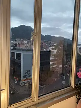 Snapshot of Megan_Lim chatting on 01-05-25, 12:31 Megan Lim online show from 01-05-25, 12:31