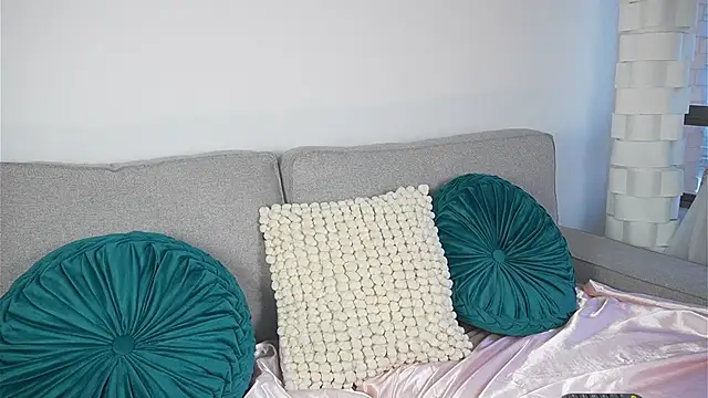 Snapshot of Megan_Lim chatting on 09-24-25, 11:35 Megan Lim online show from 09-24-25, 11:35