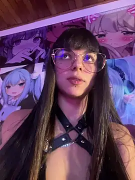 Snapshot of VioletaSubmissive chatting on 01-05-25, 03:32 VioletaSubmissive online show from 01-05-25, 03:32
