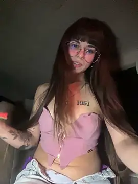 Snapshot of VioletaSubmissive chatting on 02-23-25, 11:47 VioletaSubmissive online show from 02-23-25, 11:47