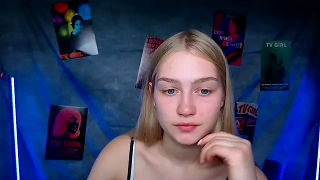 MademoiselleCl online show from 09-28-25, 06:57