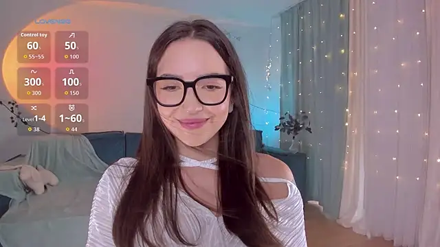 Snapshot of Oh_My_Dianee chatting on 07-20-26, 10:39 Oh My Dianee online show from 07-20-26, 10:39