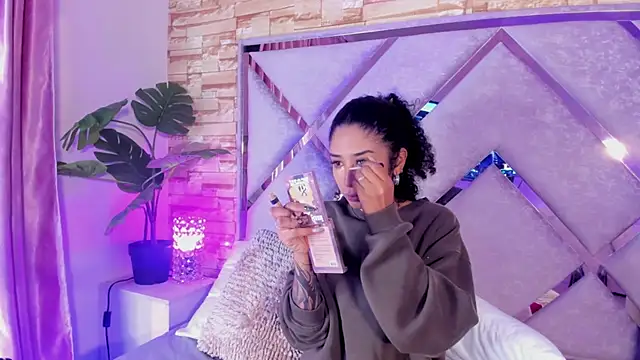  lanna jhonson  online show from 09-29-25, 01:00