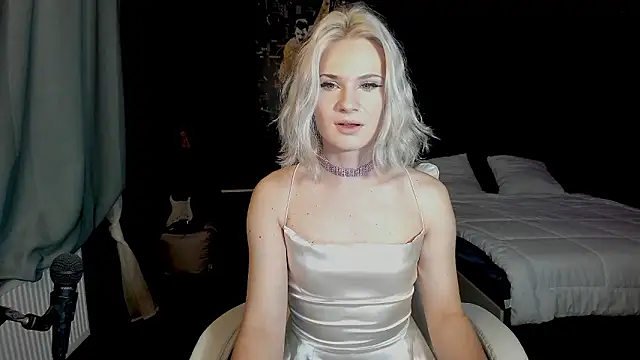 Snapshot of Milena_marshmalows chatting on 12-08-24, 10:19 Milena marshmalows online show from 12-08-24, 10:19