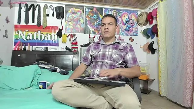 Snapshot of nathan_sanchez chatting on 10-31-25, 05:08 nathan sanchez online show from 10-31-25, 05:08