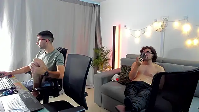 crisandrews online show from 03-12-25, 04:19