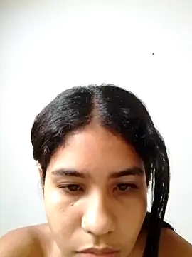 Snapshot of skinny_alby chatting on 02-15-25, 06:33 skinny alby online show from 02-15-25, 06:33