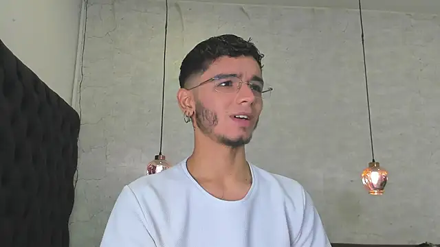 Ian Castillo  online show from 02-11-25, 11:21