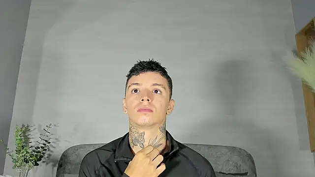 Ian Castillo  online show from 05-22-26, 11:05