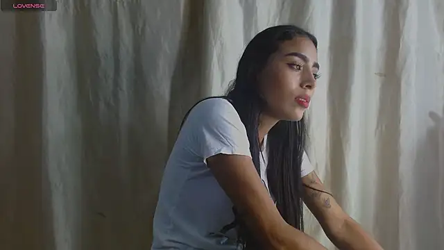 AntonellaAndNoah online show from 12-05-24, 12:52