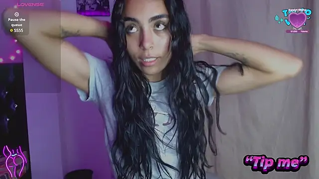 AntonellaAndNoah online show from 12-13-24, 01:48