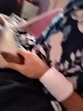 Snapshot of indian___fucker chatting on 10-07-25, 10:01 indian fucker online show from 10-07-25, 10:01