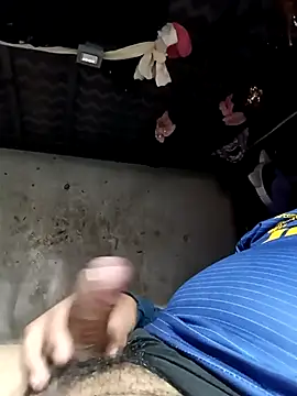 rayhot69 online show from 02-05-25, 05:42