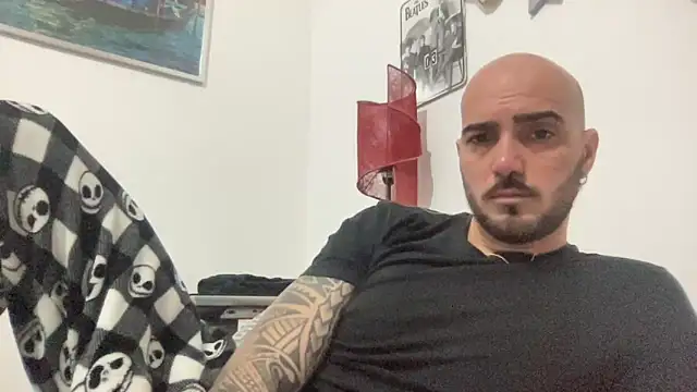 alessandromori91 online show from 12-15-25, 10:03