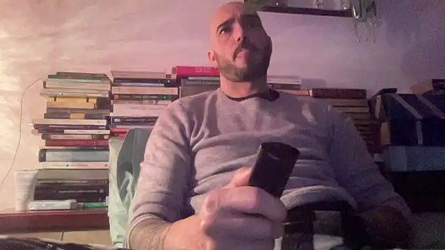 alessandromori91 online show from 04-01-26, 07:00