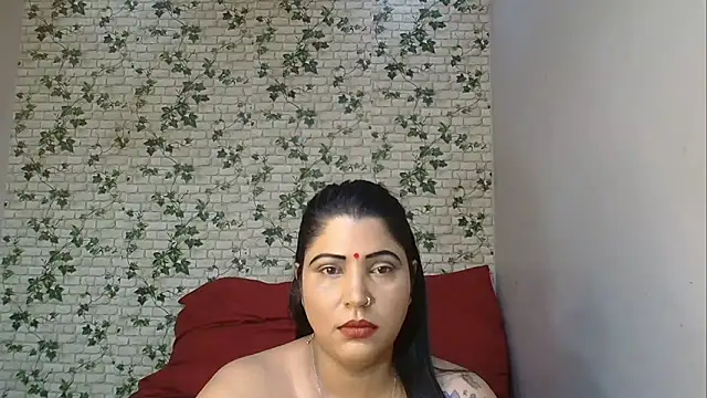 Snapshot of XIndianintimacy chatting on 09-28-25, 05:51 XIndianintimacy online show from 09-28-25, 05:51