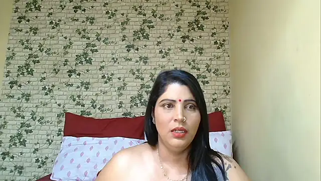 Snapshot of XIndianintimacy chatting on 04-17-26, 09:29 XIndianintimacy online show from 04-17-26, 09:29