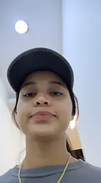 MollySanders    online show from 01-09-25, 06:04