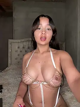 MollySanders    online show from 11-16-25, 10:26