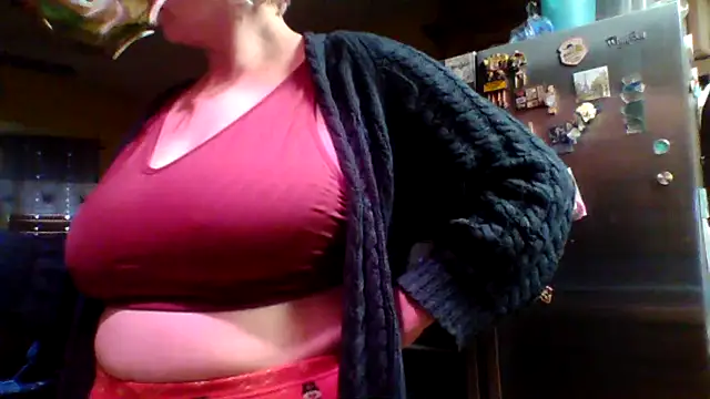 Snapshot of Big-Tits-McGee chatting on 12-15-25, 02:43 Big-Tits-McGee online show from 12-15-25, 02:43