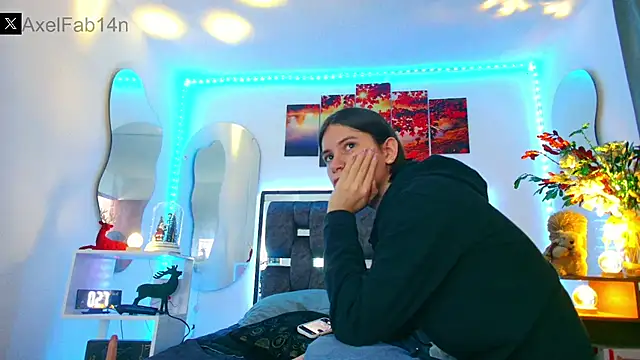 Alex and Fabian online show from 01-11-25, 06:54