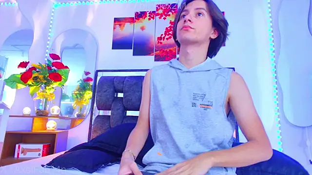 Alex and Fabian online show from 09-28-25, 09:09